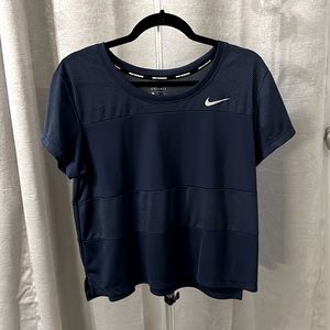 Slightly used Nike Dri Fit Crop Top